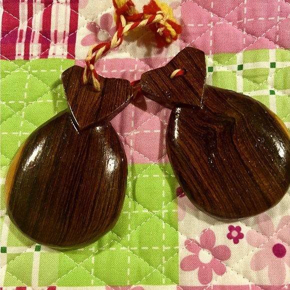 Vintage 80’s Castanets - Picture 1 of 4